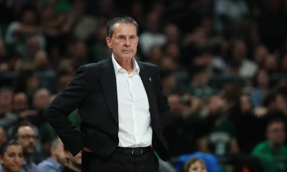 Απάντησε στον Αταμάν ο Μαρτίνεθ: «Μπορεί να έχει καλύτερο βιογραφικό, όμως αυτό δεν αρκεί για να μας νικήσουν»