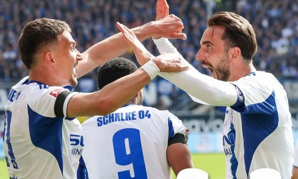 Μυθική ανατροπή ανόδου από τη Σάλκε, μετρά αντίστροφα για την επιστροφή στην Bundesliga!