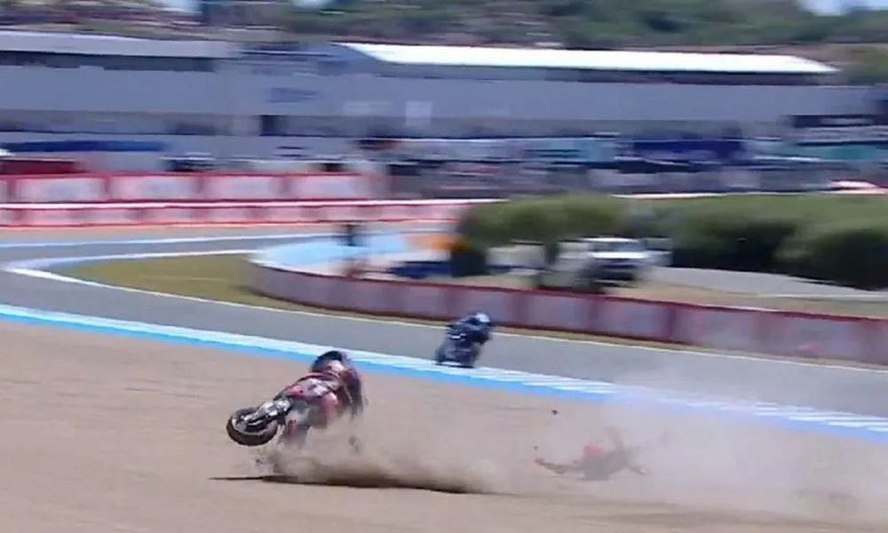 BINTEO: Τρομακτική πτώση για Μάρκεθ, έγινε κομμάτια η Ducati του Ισπανού!