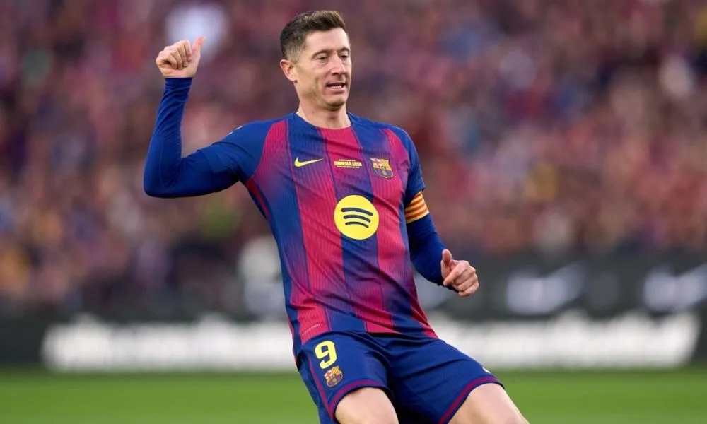 Φλερτ Λεβαντόφσκι - Γιουβέντους ενόψει καλοκαιριού