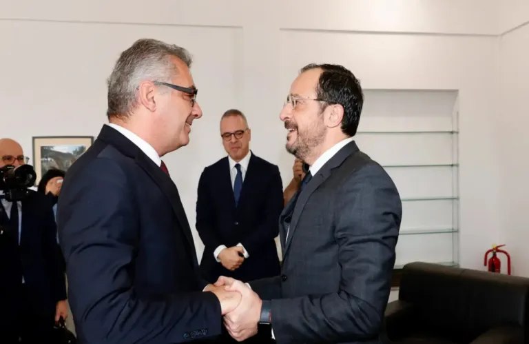 Απογοητευτικοί και οι δύο!