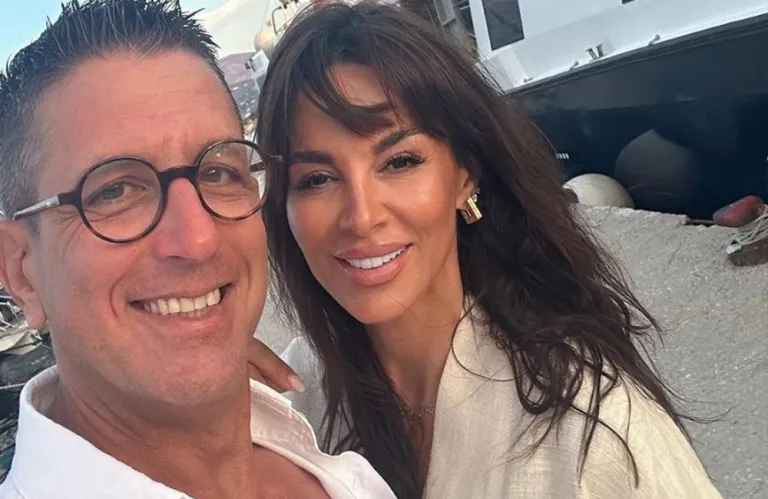 «Σηκωθείτε πάνω, εγώ σηκώθηκα»: Η Ραμόνα Φίλιπ ανακοίνωσε την υποψηφιότητά της για τις βουλευτικές εκλογές (βίντεο)