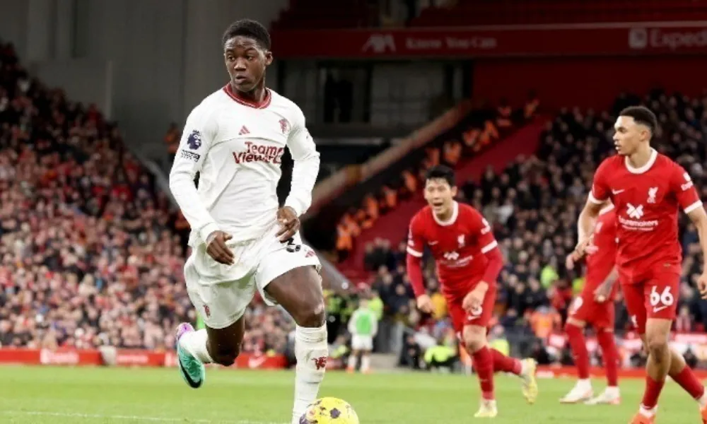 Ο Μέινο υπογράφει νέο πενταετές συμβόλαιο με αύξηση 650% στις αποδοχές του