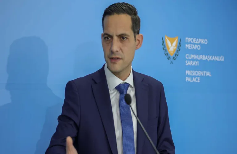 Έστησαν στον τοίχο τον Λετυμπιώτη για «videogate», «μαύρο βαν» και «Σάντη» - Δεν έγινε συναλλαγή με Ισραήλ για τον Αϊκούτ λέει ο Κυβερνητικός Εκπρόσωπος