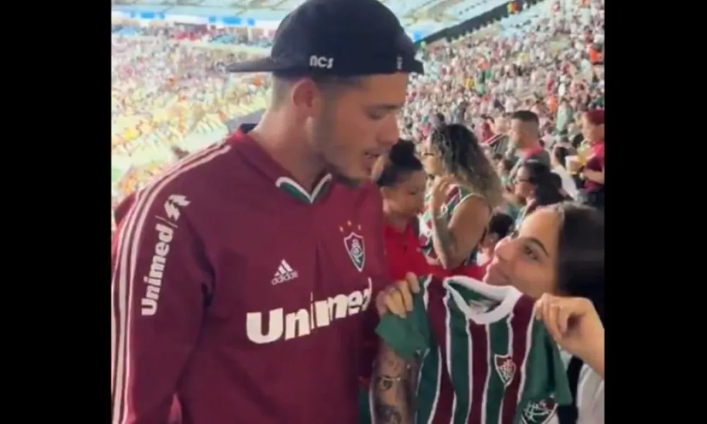 Φίλος της Φλουμινένσε έμαθε ότι θα γίνει μπαμπάς με τον πιο γλυκό τρόπο μέσα στο «Μαρακανά»!