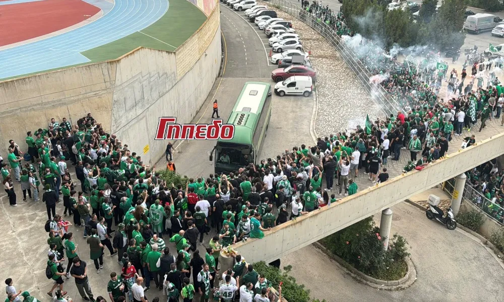 ΦΩΤΟΣ/ΒΙΝΤΕΟ: Χαμός στην άφιξη της αποστολής των επίδοξων πρωταθλητών!