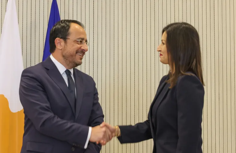 Θα προχωρήσει σε ανασχηματισμό ο Μικρός Ρισελιέ;