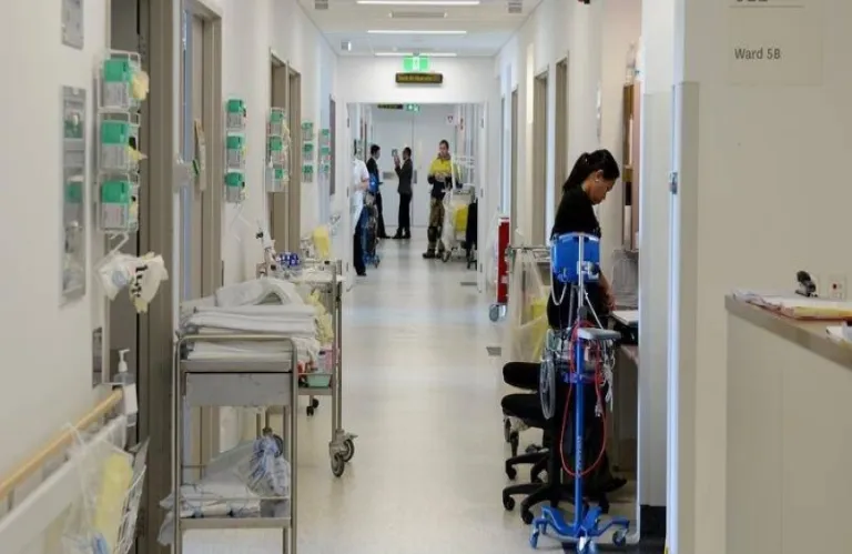 Οδύσσεια για 7χρονο με αυτισμό μετά από τροχαίο - Οικογένεια καταγγέλλει σοβαρές ελλείψεις και τραυματική διαχείριση από το Γενικό Νοσοκομείο