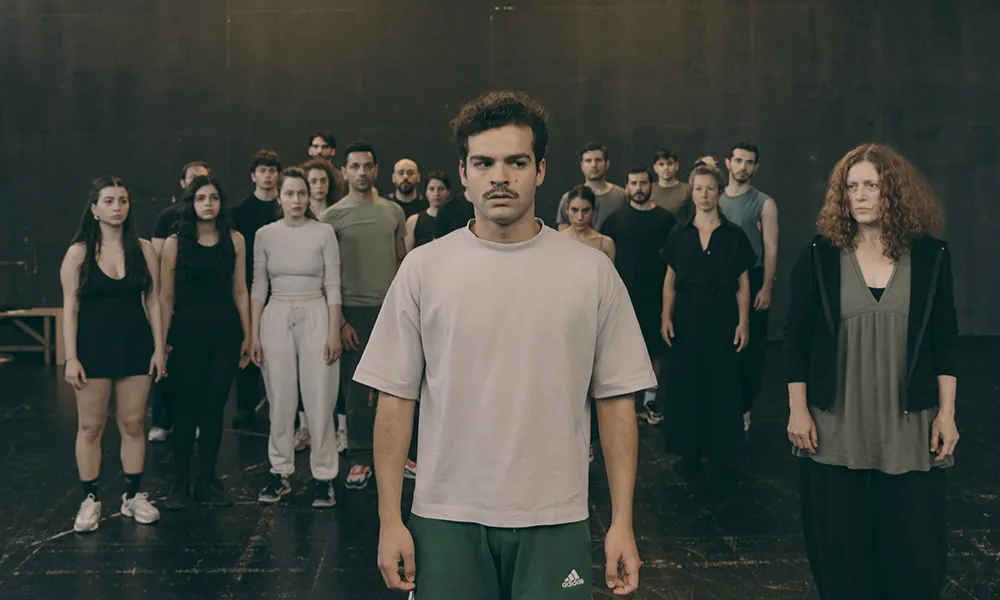 «Ίων» του Ευριπίδη: Εικόνες από τις πρόβες της καλοκαιρινής παραγωγής του Θ.Ο.Κ