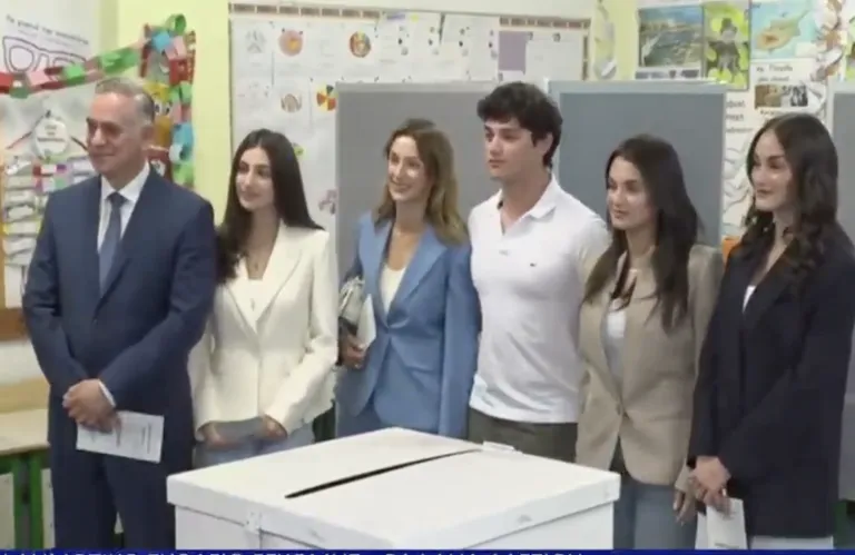 Παπαδόπουλος: Να διαφυλαχθεί η οικονομία, η ασφάλεια και οι ευκαιρίες για τους νέους - Το μήνυμά του
