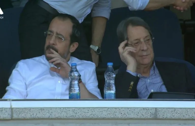 Τι έχεις; Τίποτα!