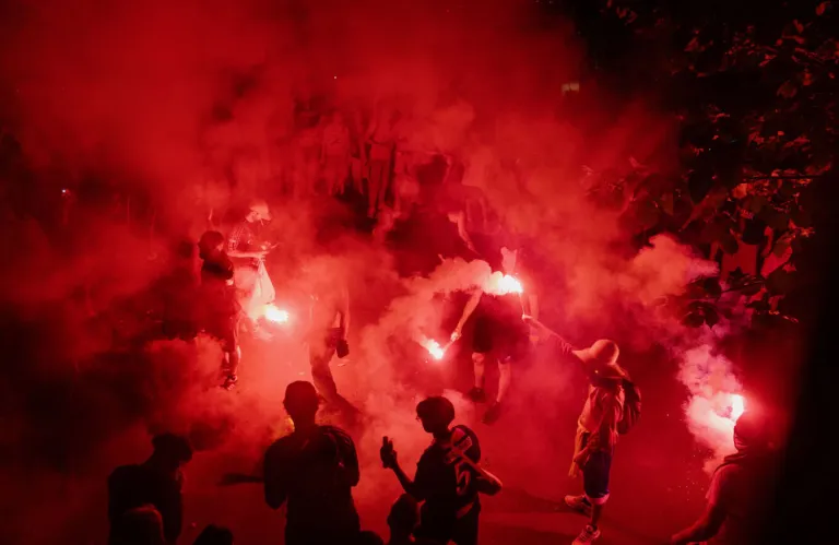 Νέα βίντεο από τη νύχτα χάους στο Παρίσι: Πλιάτσικο μετά τον τελικό του Champions League - 780 συλλήψεις, 219 τραυματίες