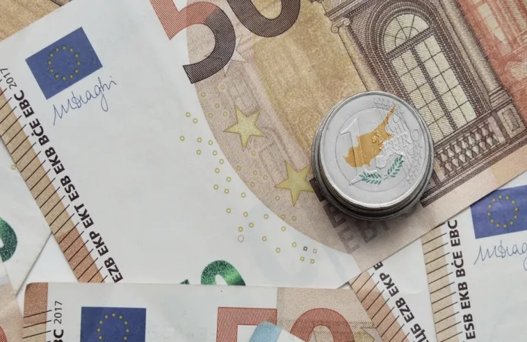 ΓΔ Ανάπτυξης του ΥΠΟΙΚ: Η Κομισιόν επιβεβαιώνει τη θετική πορεία της οικονομίας