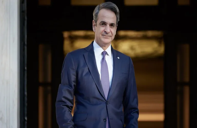 Το παρασκήνιο του ανασχηματισμού: Η ενόχληση Μητσοτάκη για τ