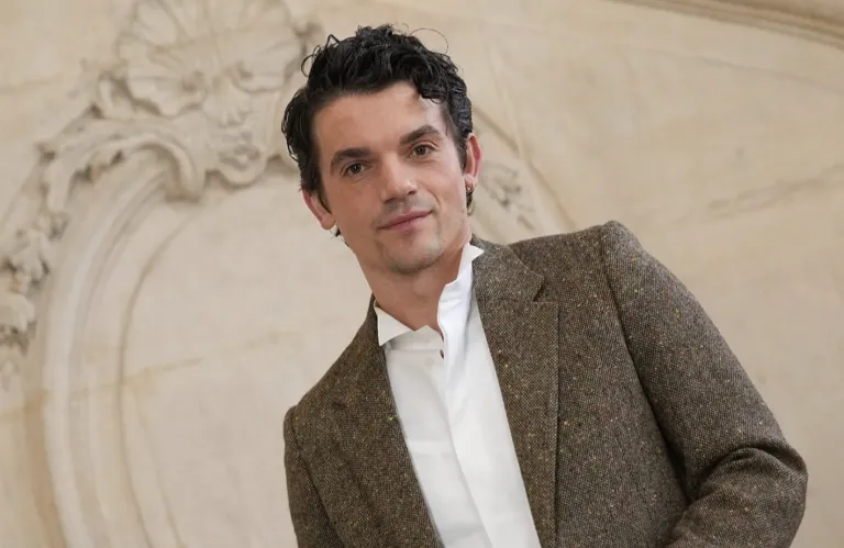 Το BBC βρήκε τον νέο Πουαρό: Ο Edward Bluemel διαδέχεται τον