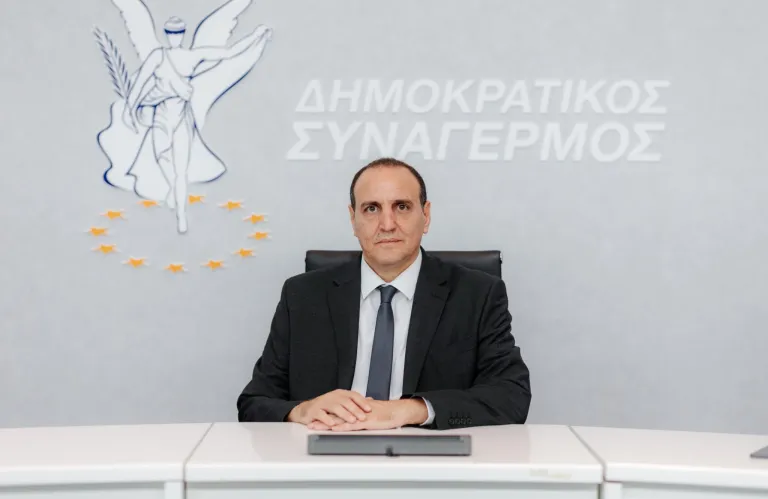 Ονούφριος Κουλλά: Ποιος είναι ο νέος εκτελεστικός διευθυντής του ΔΗΣΥ