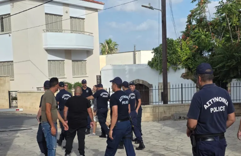 Ένταση στην Πάφο: «Ανάξιος» σε Γρηγόριο και Αρχιεπίσκοπο πρι