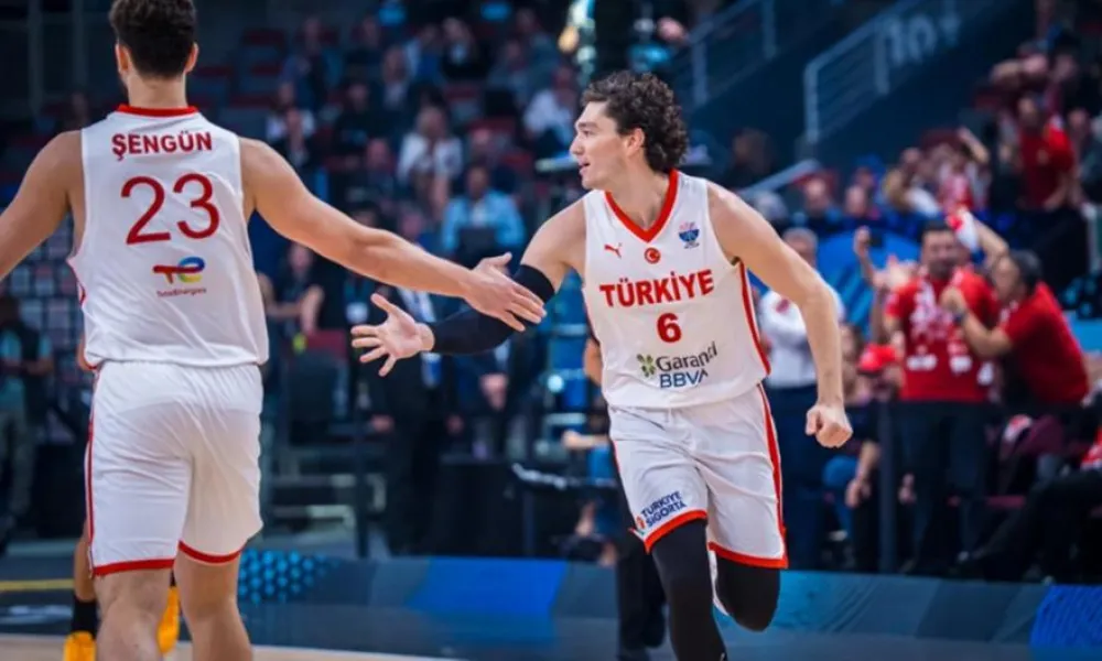 Με Όσμαν και Σενγκούν οι προεπιλογές της Τουρκίας για τα προκριματικά του Μουντομπάσκετ