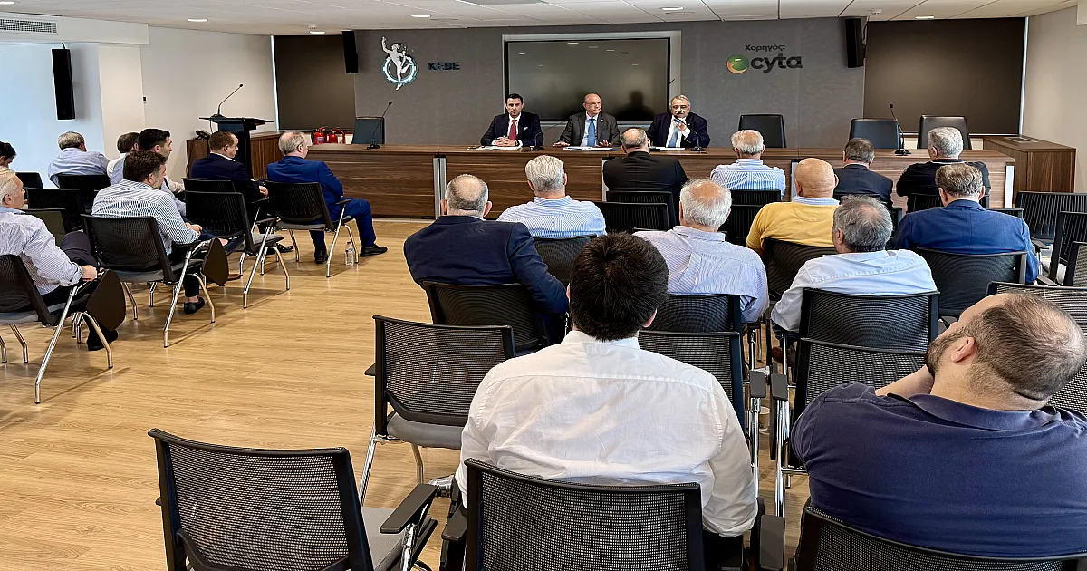 Στο τραπέζι η πορεία οικονομίας: Τετ α τετ ΚΕΒΕ