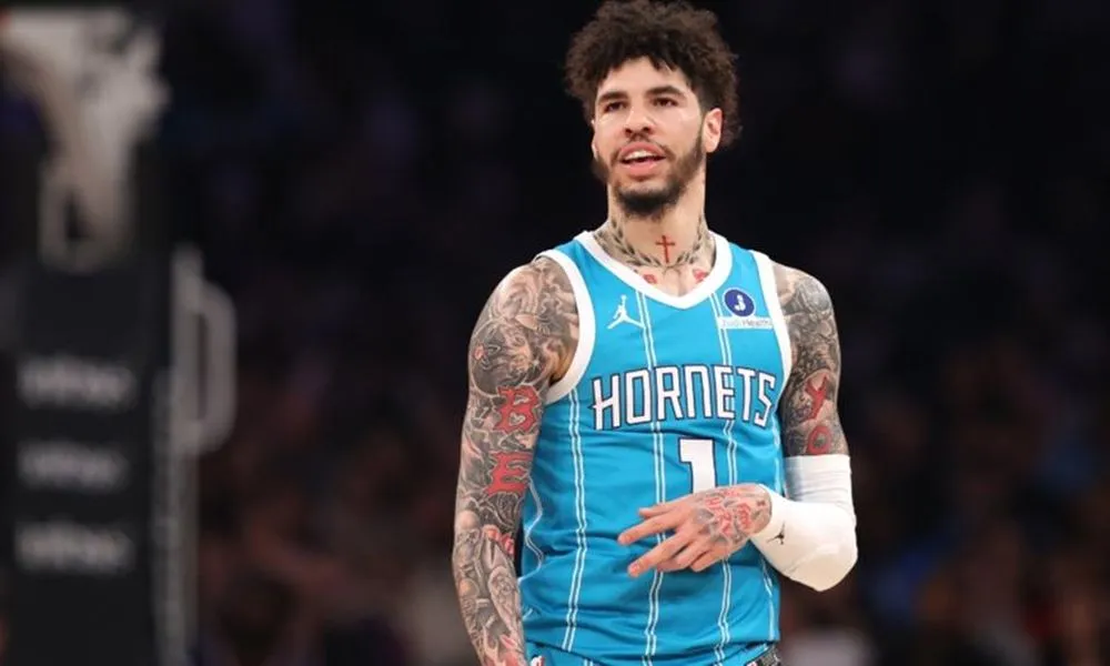 Κι άλλη «βόμβα» στο NBA - Η ομάδα που πήρε ΛαΜέλο Μπολ!