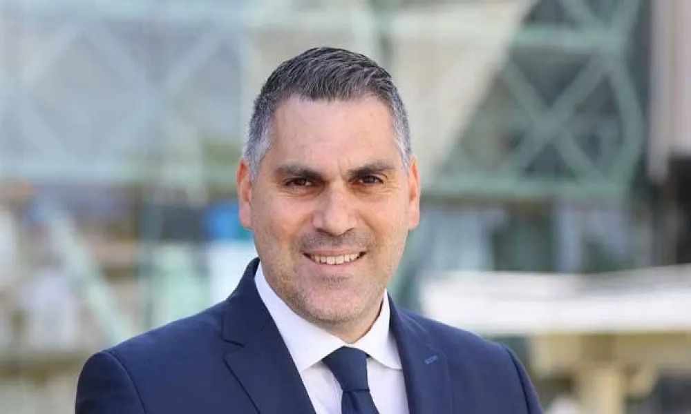 «Έπρεπε να ακυρωθεί η έκθεση στο NiMAC»: Τι υποστηρίζει ο Αντίδημαρχος Λευκωσίας, Χρύσανθος Φάκας