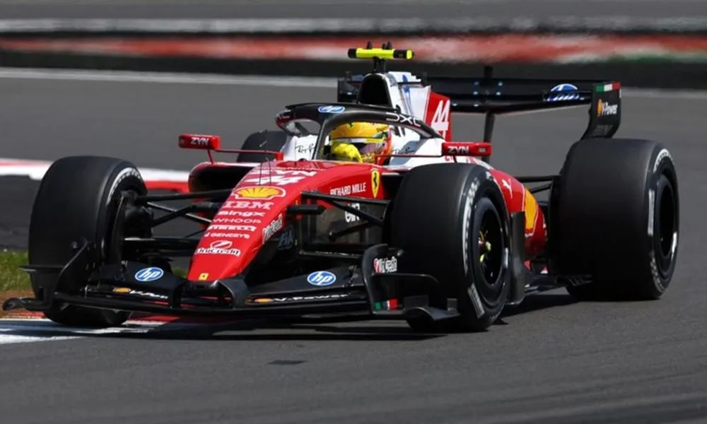 Ferrari και Mercedes κυριάρχησαν στο FP1 της Βρετανίας - Ταχύτερος όλων ο Χάμιλτον!