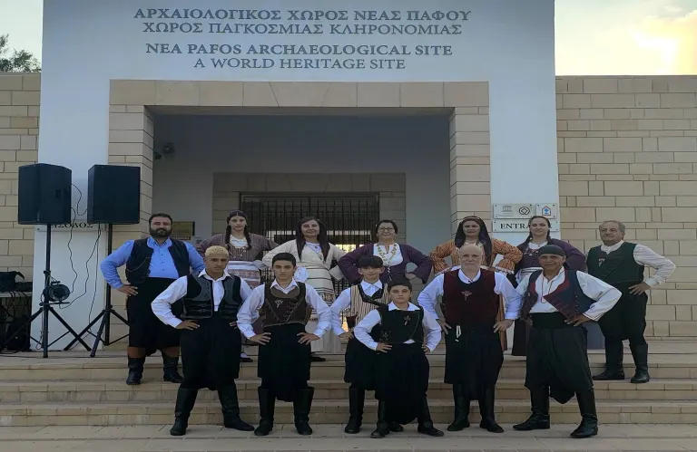 Με παραδοσιακή μουσική και χορούς άνοιξαν οι καλοκαιρινές μουσικοχορευτικές βραδιές του Δ. Πάφου