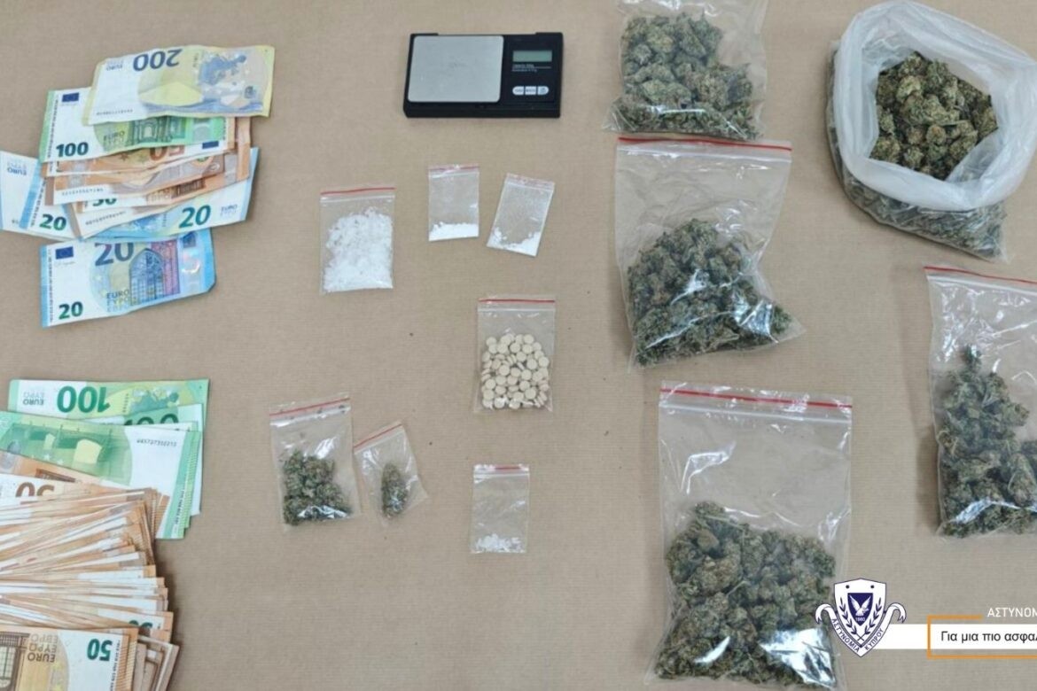 Υπό εξαήμερη κράτηση δύο πρόσωπα για παράνομη κατοχή ναρκωτικών