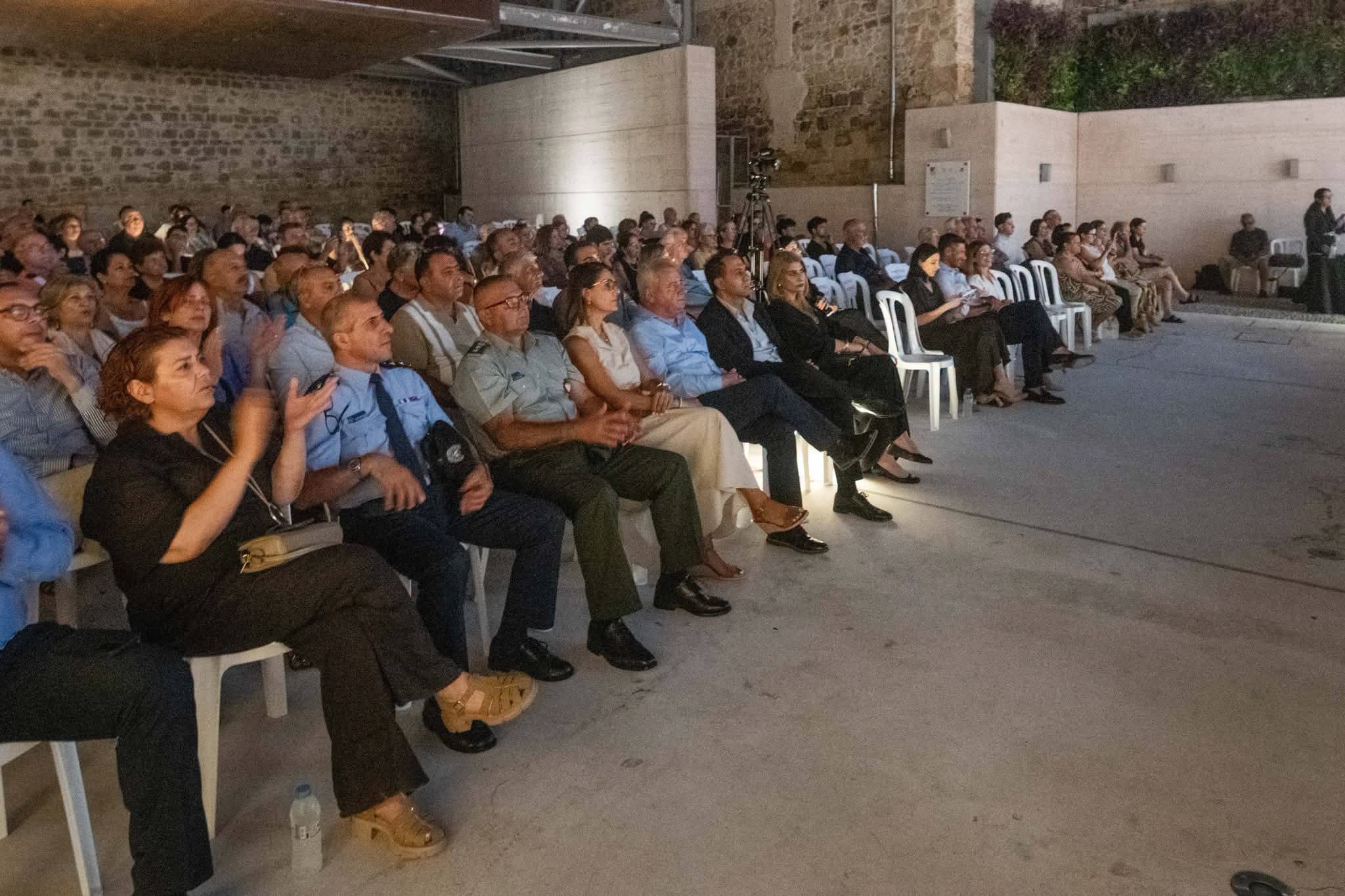 Συγκίνηση στην Πάφο στην εκδήλωση μνήμης «Μνήμες Εκείνου του Ιούλη», και μήνυμα πως η ιστορία δεν πρέπει να ξεχαστεί