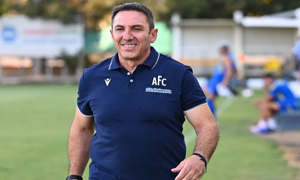 Δύσκολη αρχή για Παπαδόπουλο