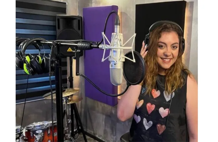 Post thumbnail or placeholder