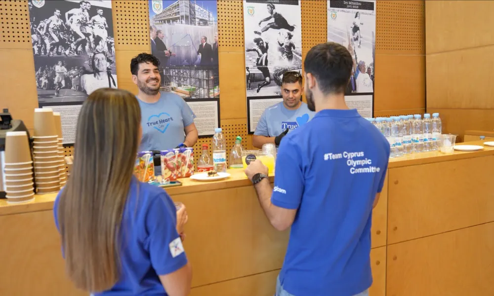 Συνεργασία της ΚΟΕ με το True Heart Café