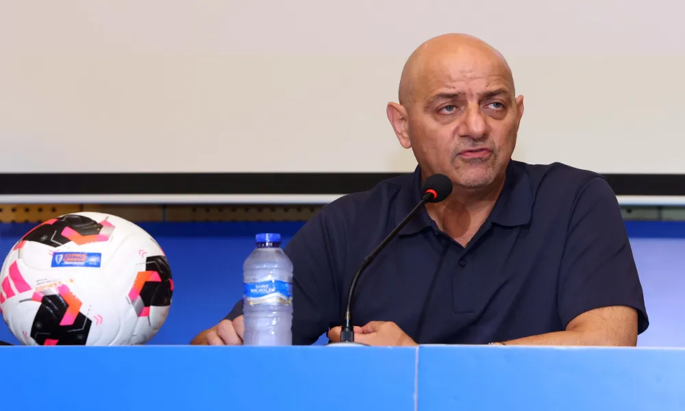 Τους πιστεύει, ας τον δικαιώσουν