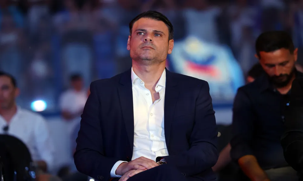 Κίνηση ουσίας και συμβολισμού