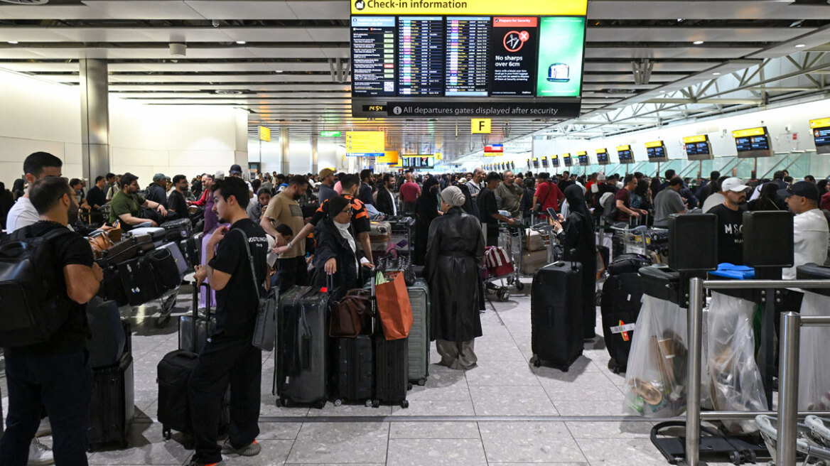 Κυβερνοεπίθεση σε τρία βρετανικά αεροδρόμια - Εκλάπησαν δεδομένα 8,7 εκατ. πελατών