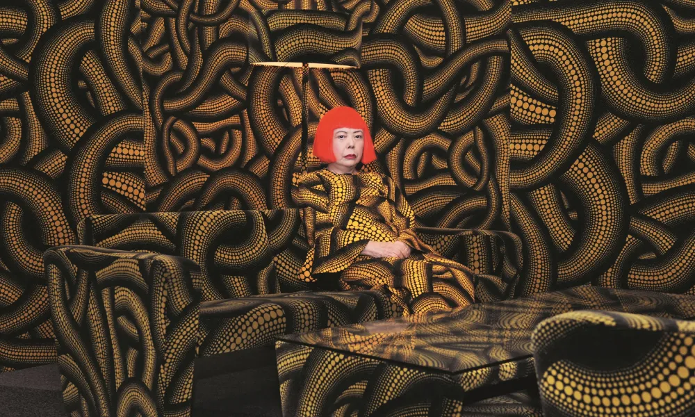 Yayoi Kusama: «Η μεγαλύτερη φιλοδοξία της ζωής μου είναι να ανακαλύψω τον εαυτό μου και να δημιουργώ τέχνη»