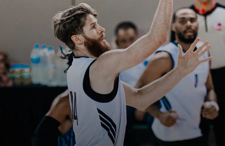Ο Τόμας Γουόκαπ για την αποχώρησή του από τον Ολυμπιακό και η ατάκα για τον Γιώργο Μπαρτζώκα
