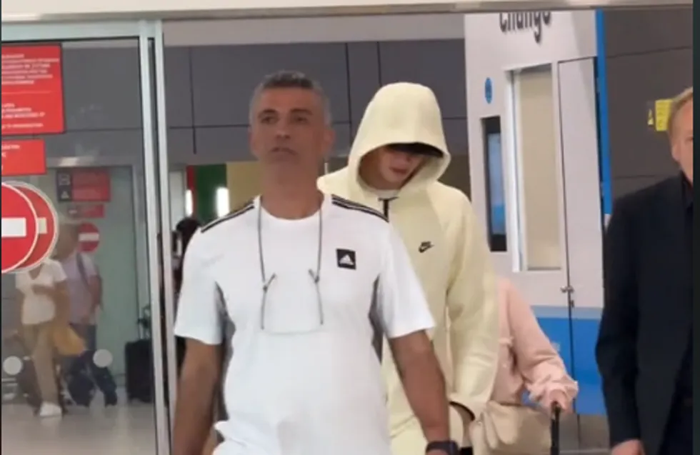 ΒΙΝΤΕΟ: Ο Χάαλαντ ήρθε Κύπρο καμουφλαρισμένος και συνοδεία πρώην διαιτητή!