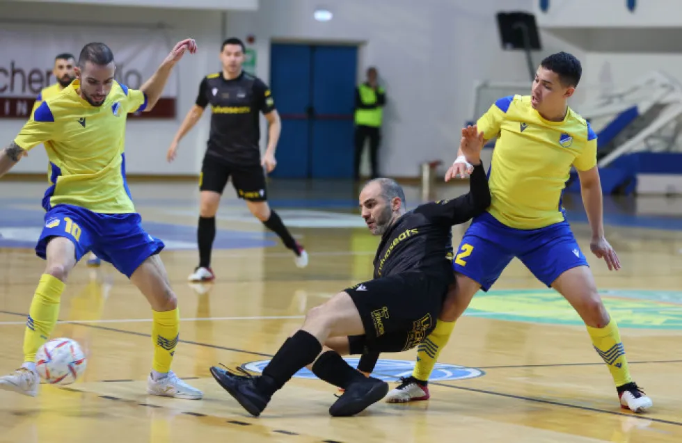 Κεκλεισμένων το Super Cup ΑΕΛ-ΑΠΟΕΛ λόγω φόβου της Αστυνομίας για επεισόδια