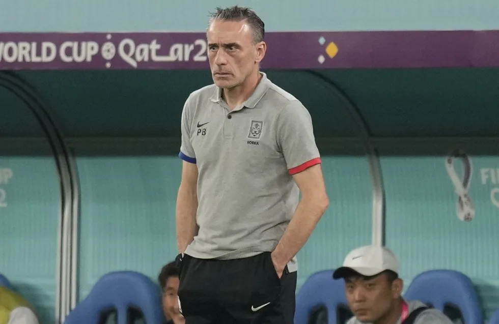 Στην εθνική των Ηνωμένων Αραβικών Εμηράτων ο Μπέντο 