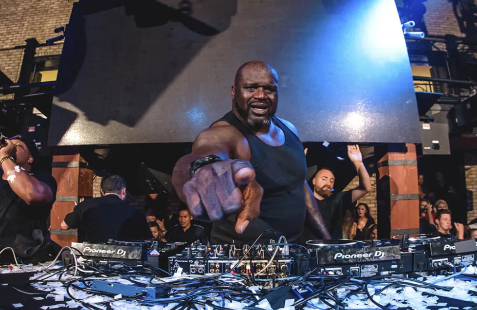 Στη Μύκονο σε ρόλο dj o Σακίλ Ο’ Νιλ!
