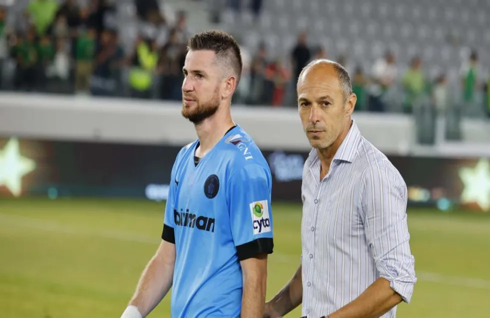 Μπόλικο ψάξιμο για την άμυνα