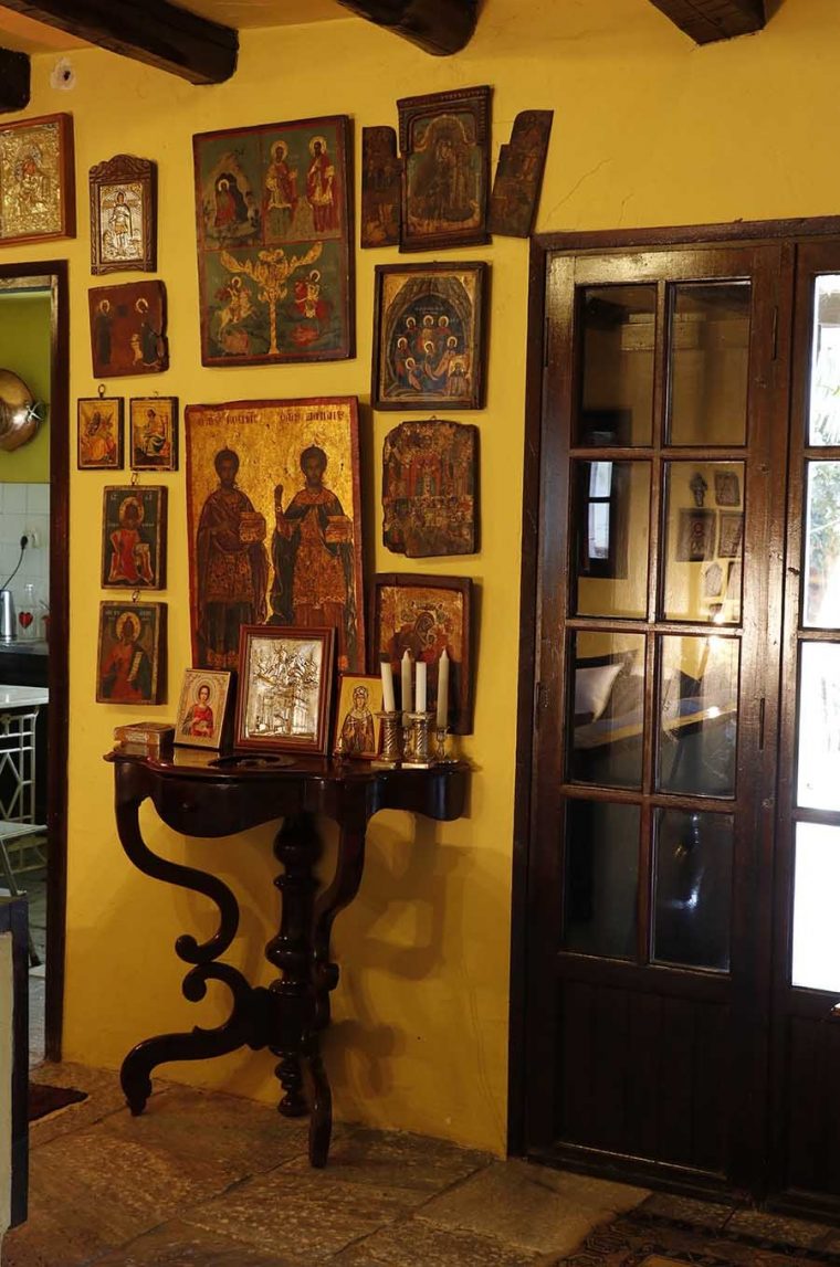 xronopoulou021051.jpg