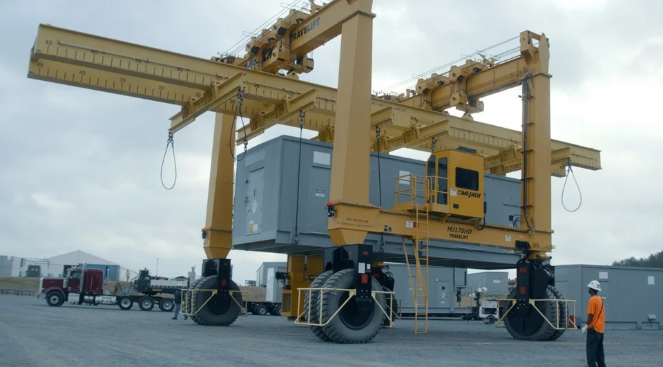 Μοναδική μονάδα ηλεκτρικού module της Fibrebond / Φωτογραφία: ΑΡ